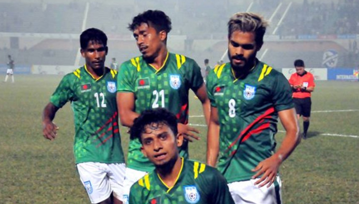 ফাইনালে ওঠার লড়াইয়ে নামছে বাংলাদেশ