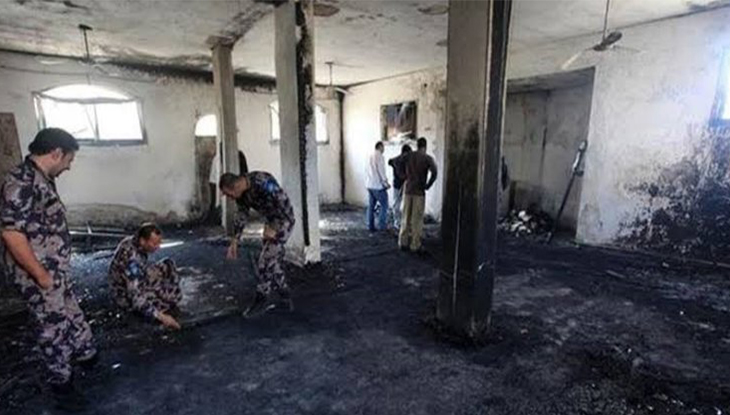 ফিলিস্তিনি স্কুলে আগুন দিল ইসরায়েলিরা