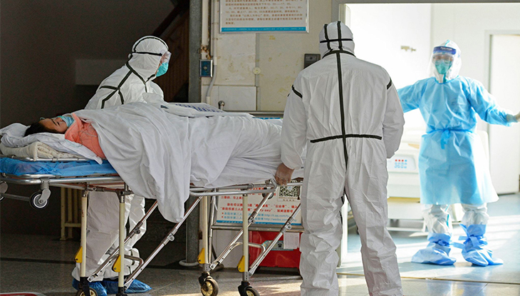 করোনায় মৃতের সংখ্যা হাজার ছাড়ালো, দিশেহারা চিকিৎসকরা