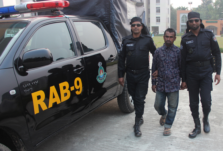 গোলাপগঞ্জ থেকে গাঁজাসহ গ্রেপ্তার ১