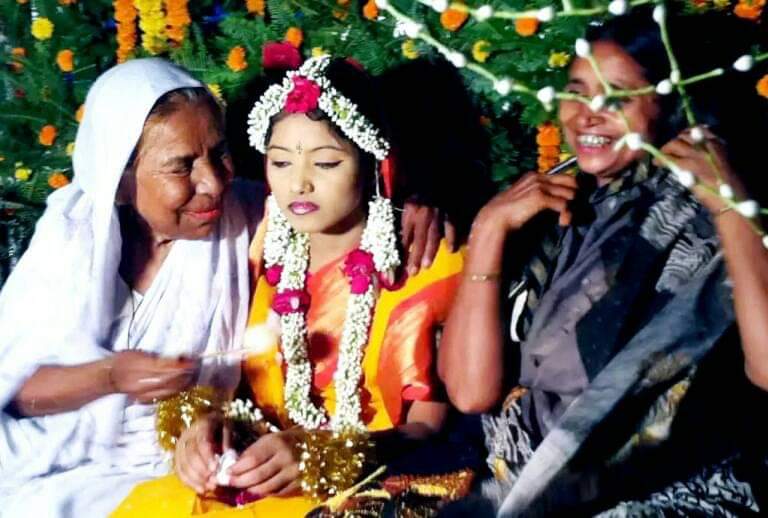 মিরসরাইয়ে গৃহবধূ হত্যা, স্বামী ও শ্বশুর পলাতক