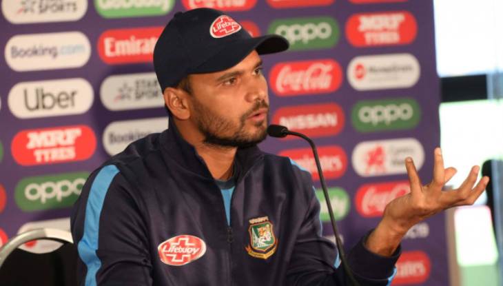 অবসর নিয়ে খেপেছেন মাশরাফি