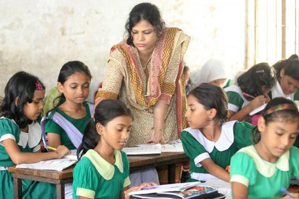 প্রাথমিক শিক্ষকদের বেতন বাড়ল
