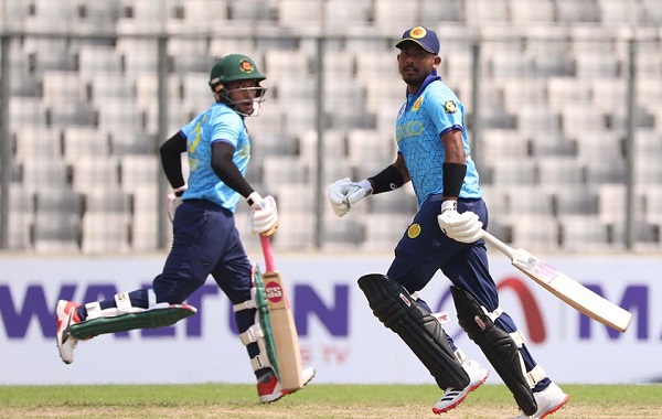 মুশফিকের সেঞ্চুরিতে আবাহনীর দাপুটে জয়