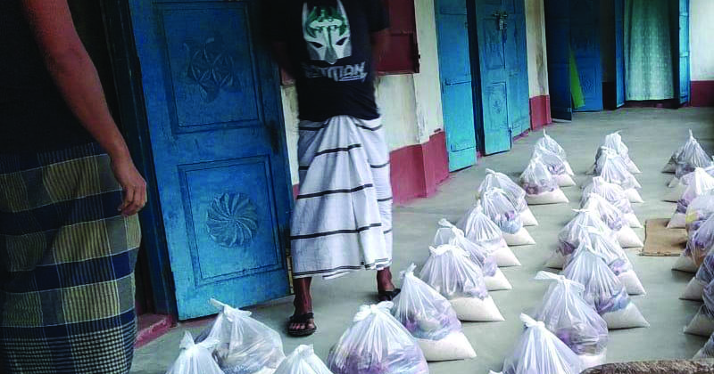 ছাতকে যুক্তরাজ্য প্রবাসীর উদ্যোগে খাদ্য সামগ্রী বিতরণ