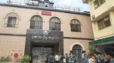 বন্ধ আদালত, অমানবিক দুর্দশায় লাখো বন্দী