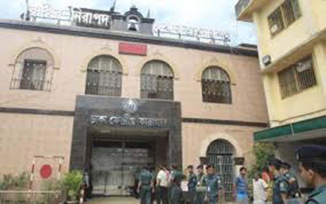 বন্ধ আদালত, অমানবিক দুর্দশায় লাখো বন্দী