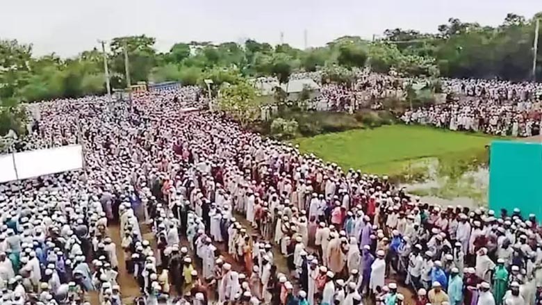 যোবায়ের আনসারীর জানাজায় যেভাবে লোকসমাগম ঘটে