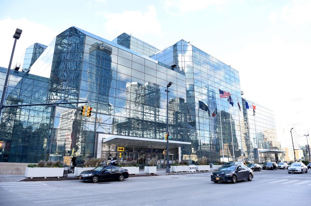 স্বপ্নের দেশে বিষাদের গল্প: মৃত ৫ হাজার আক্রান্ত ২ লাখ ছাড়িয়েছে