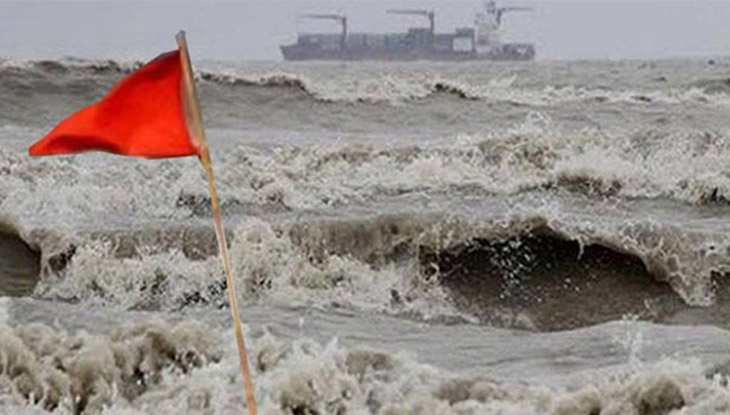 বুধবার সকালে ‘মহাবিপদ’ সংকেত