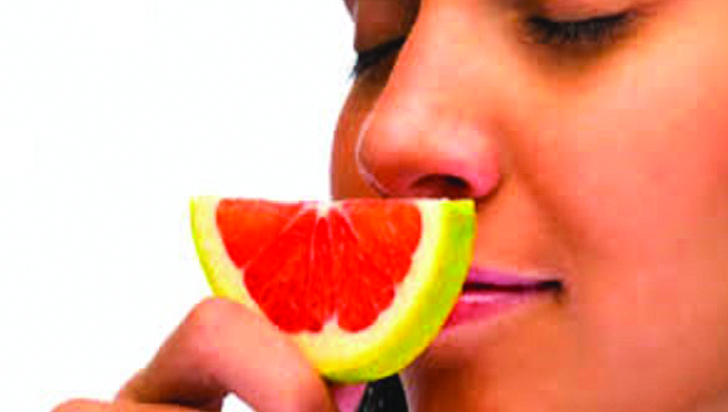 করোনা সংক্রমণে কেন ঘ্রাণশক্তি চলে যায়?