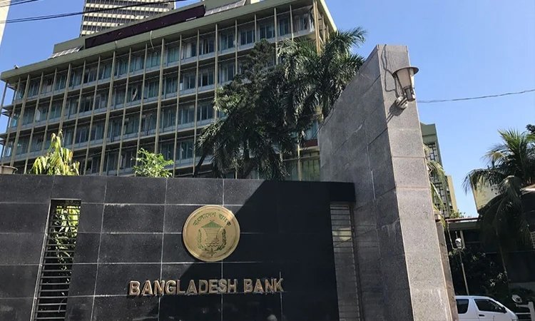 প্রণোদনা প্যাকেজ বাস্তবায়নে ব্যাংকগুলোর গড়িমসিঃপছন্দের লোকেরাই সুবিধা পাচ্ছেন