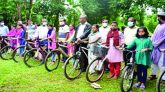 ছাতকে আদিবাসীদের মাঝে নগদ অর্থ ও শিক্ষা উপকরণ বিতরণ