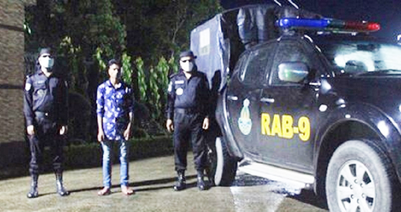 সিলেটে ভারতীয় প্রসাধনীসহ গ্রেফতার ১