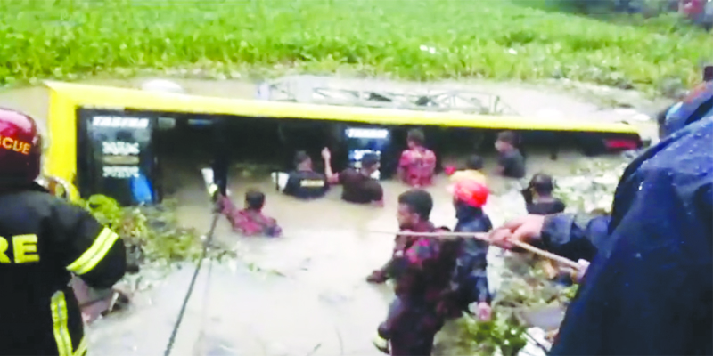 সুনামগঞ্জে যাত্রীবাহী বাস খাদে, নিখোঁজ ২১