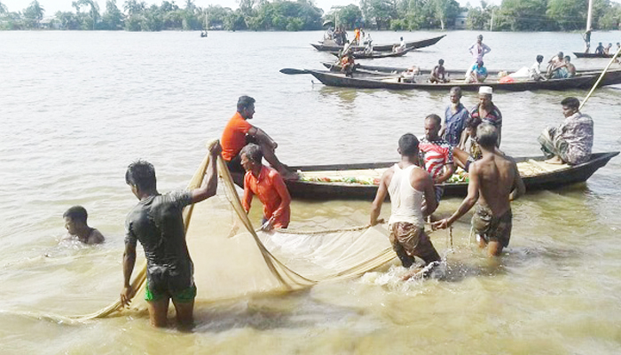 বানিয়াচংয়ে হাওরে নৌকাডুবি, ভেসে উঠল পিতা-পুত্রের লাশ