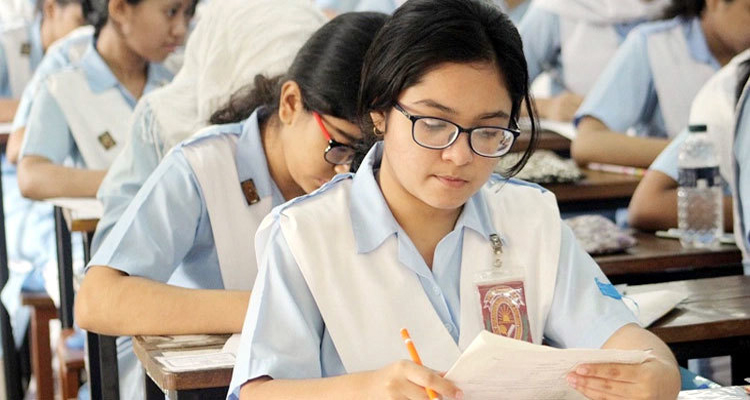 সেপ্টেম্বরে এইচএসসি পরীক্ষা!