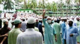 শফীপুত্র আনাসকে বহিষ্কারের দাবিতে উত্তাল হাটহাজারী মাদরাসা