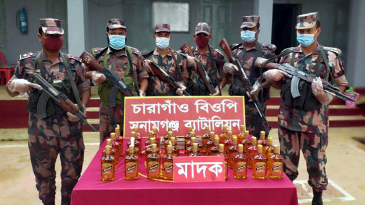 সুনামগঞ্জে ভারতীয় মদ, বিড়ি ও গরু আটক
