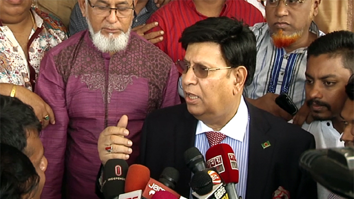 পুলিশি নির্যাতনে নিহত রায়হানের বাড়িতে পররাষ্ট্রমন্ত্রী