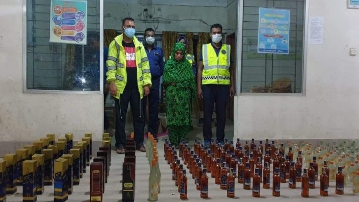 কমলগঞ্জে ভারতীয় মদসহ এক নারী আটক