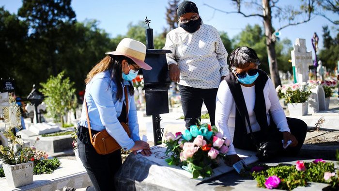 করোনা কেড়ে নিল দুনিয়ার আরও ৯ হাজার মানুষকে
