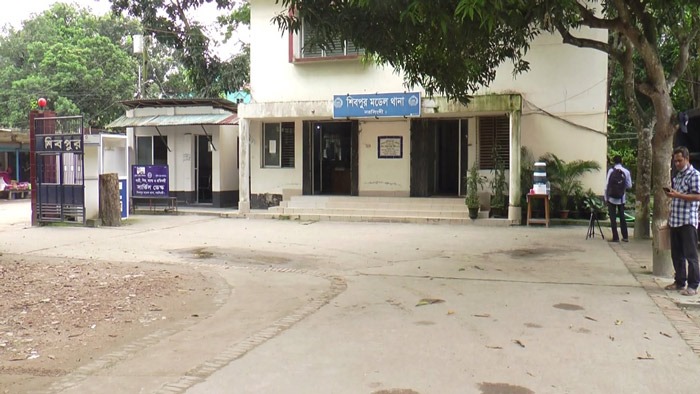 নরসিংদীতে বাড়ি থেকে ডেকে নিয়ে গণধর্ষণ