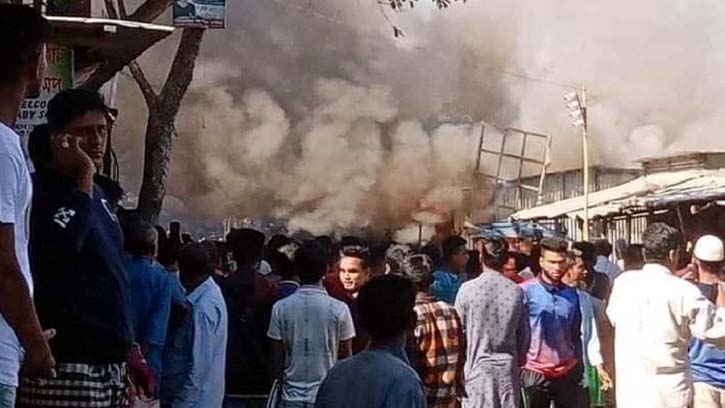 বানিয়াচংয়ে লেপ-তোষকের দোকানে আগুন, আহত ১