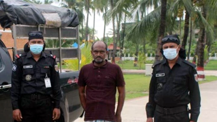 বাঁশখালীতে ছাত্রীকে ধর্ষণ, মাদ্রাসা শিক্ষক গ্রেপ্তার