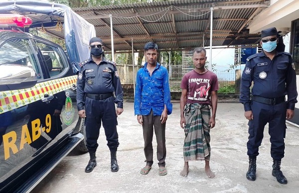 বিশ্বম্ভরপুরে ইয়াবাসহ আটক ২