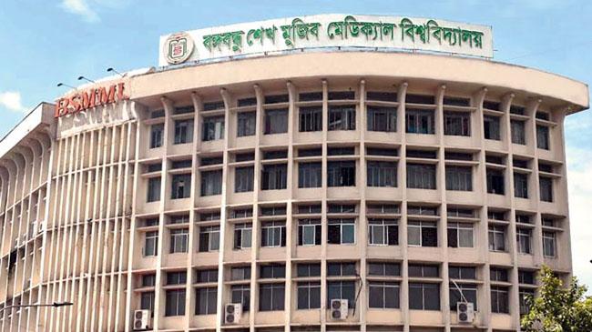 Tayt ustida taytalarda jinsiy aloqa Tasmali onlayn uchlik jinsiy aloqa