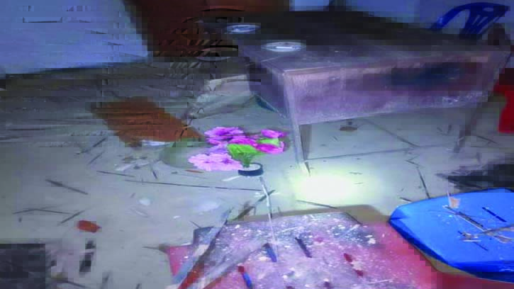 কুলাউড়ায় খাসিয়া পুঞ্জিতে হামলা, গির্জায় ভাংচুর