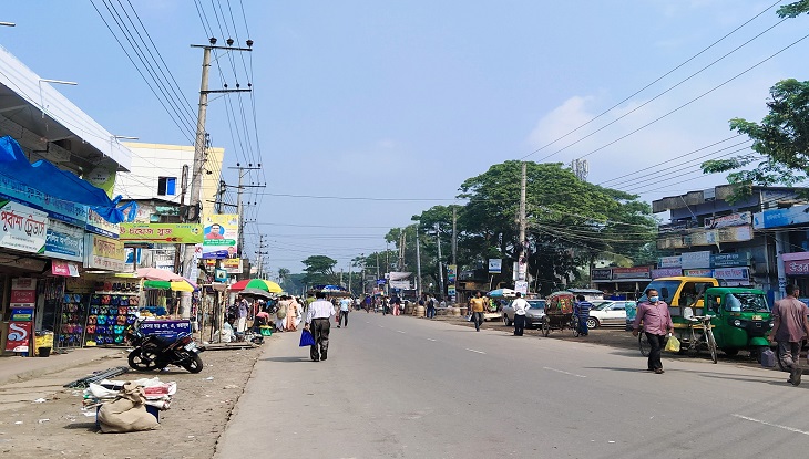 কুলাউড়ায় অটোরিকশা-ইজিবাইক চলাচল বন্ধ, দুর্ভোগে যাত্রীরা