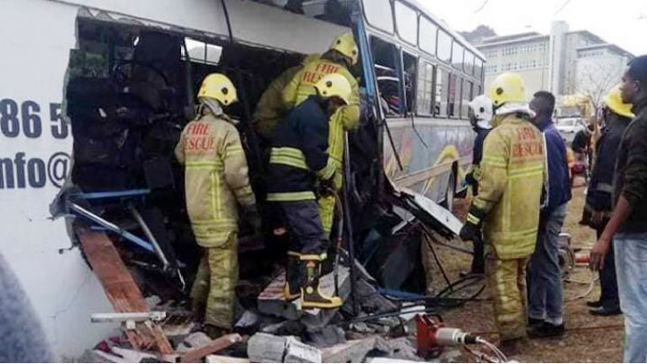 মরিশাসে মর্মান্তিক সড়ক দুর্ঘটনায় ৪ বাংলাদেশি নিহত