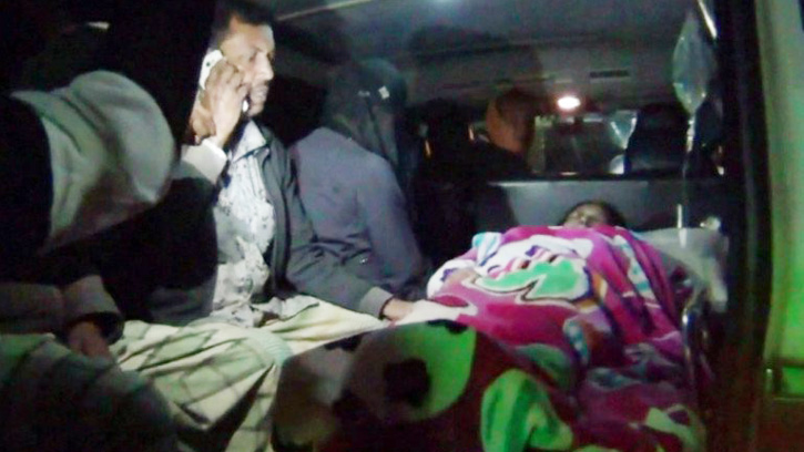 তালাক দেওয়ায় স্ত্রীকে এসিডে ঝলসে দিলেন স্বামী