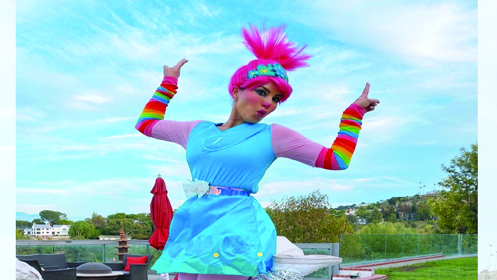 অদ্ভুত সাজে সানি লিওন