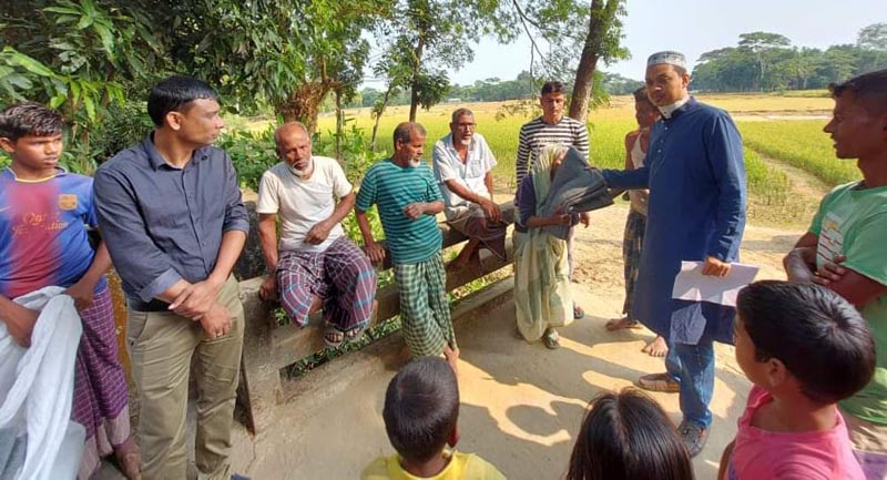 টিম হেল্পিং হ্যান্ডস বাংলাদেশ এর তত্ত্বাবধানে শীতবস্ত্র বিতরণ