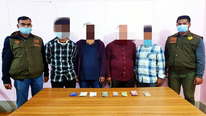 সিলেটের ধোপদীঘিরপাড় থেকে ৪ জুয়াড়ি আটক