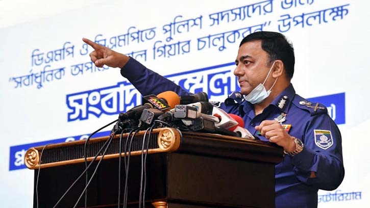দুর্নীতি করতে চাইলে পুলিশের চাকরি ছেড়ে দিন: আইজিপি