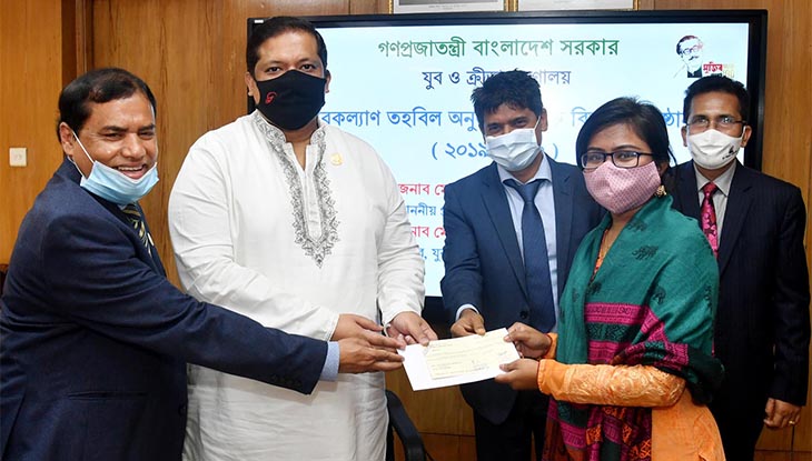 ৩ কোটি টাকা পাচ্ছে ৭৩৪ যুব সংগঠন