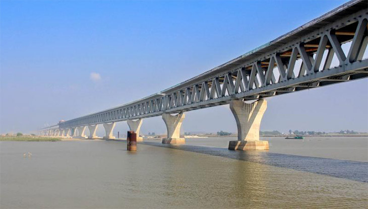 পদ্মা সেতুতে গাড়ি চলবে কবে?