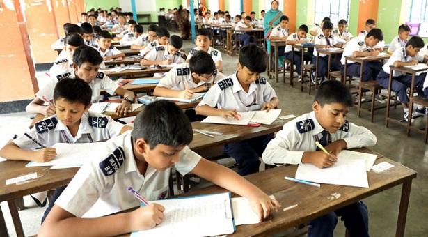 মাধ্যমিক স্কুলে ভর্তির লটারী স্থগিত