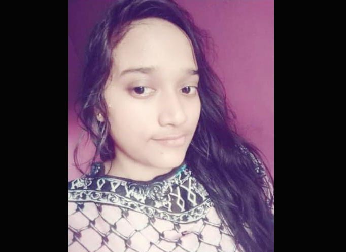 সেশন ফি জমা দিয়ে বাড়ী ফেরা হলোনা রিয়ার