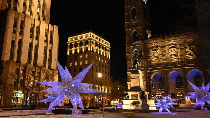 কানাডায় রাত্রীকালীন কারফিউ জারি