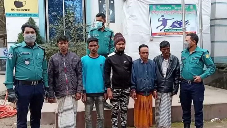 গাজীপুরে গণধর্ষণের অভিযোগে গ্রেপ্তার ৫