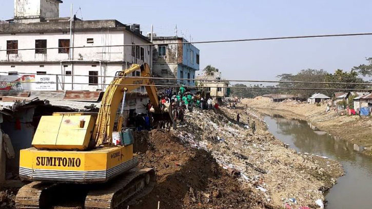 জুড়ীতে গুঁড়িয়ে দেওয়া হলো ৮০টি অবৈধ ভবন