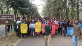 হল খোলার দাবিতে শাবিপ্রবি শিক্ষার্থীদের অবস্থান কর্মসূচি