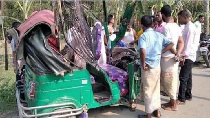 কিশোরগঞ্জে ট্রলি চাপায় নিহত ২