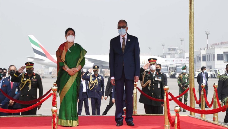 জাতীয় স্মৃতিসৌধে নেপালের প্রেসিডেন্ট বিদ্যা দেবী