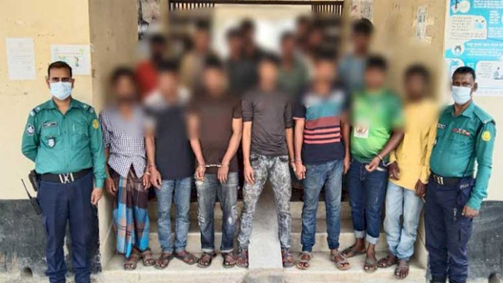 দক্ষিণ সুরমা থেকে ১৫ জুয়াড়ি গ্রেফতার